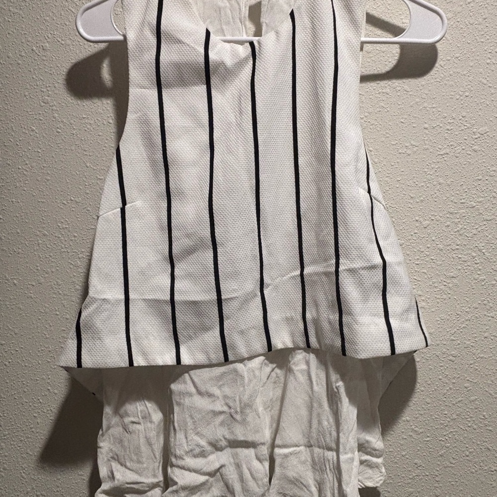 DO+BE White and Black Patterned Top